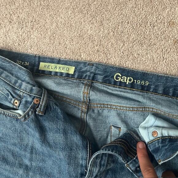 GAP Men’s Relaxed Fit Jeans Size 32x34 - Picture 2 of 3